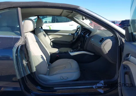 2011 Audi A5 Prestige z USA, uszkodzony, nr VIN WAUVFAFH3BN001041